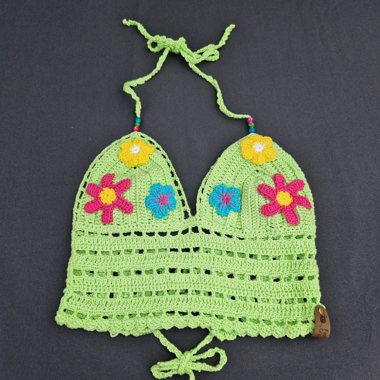 Haut crop top fait main au crochet