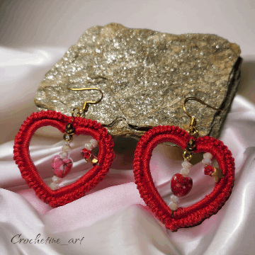 Boucles d'oreilles cœur Valentine Boucles d'oreilles au crochet réalisées à la main avec perles de rocailles et fil coton rouge boucles d'oreilles au crochet