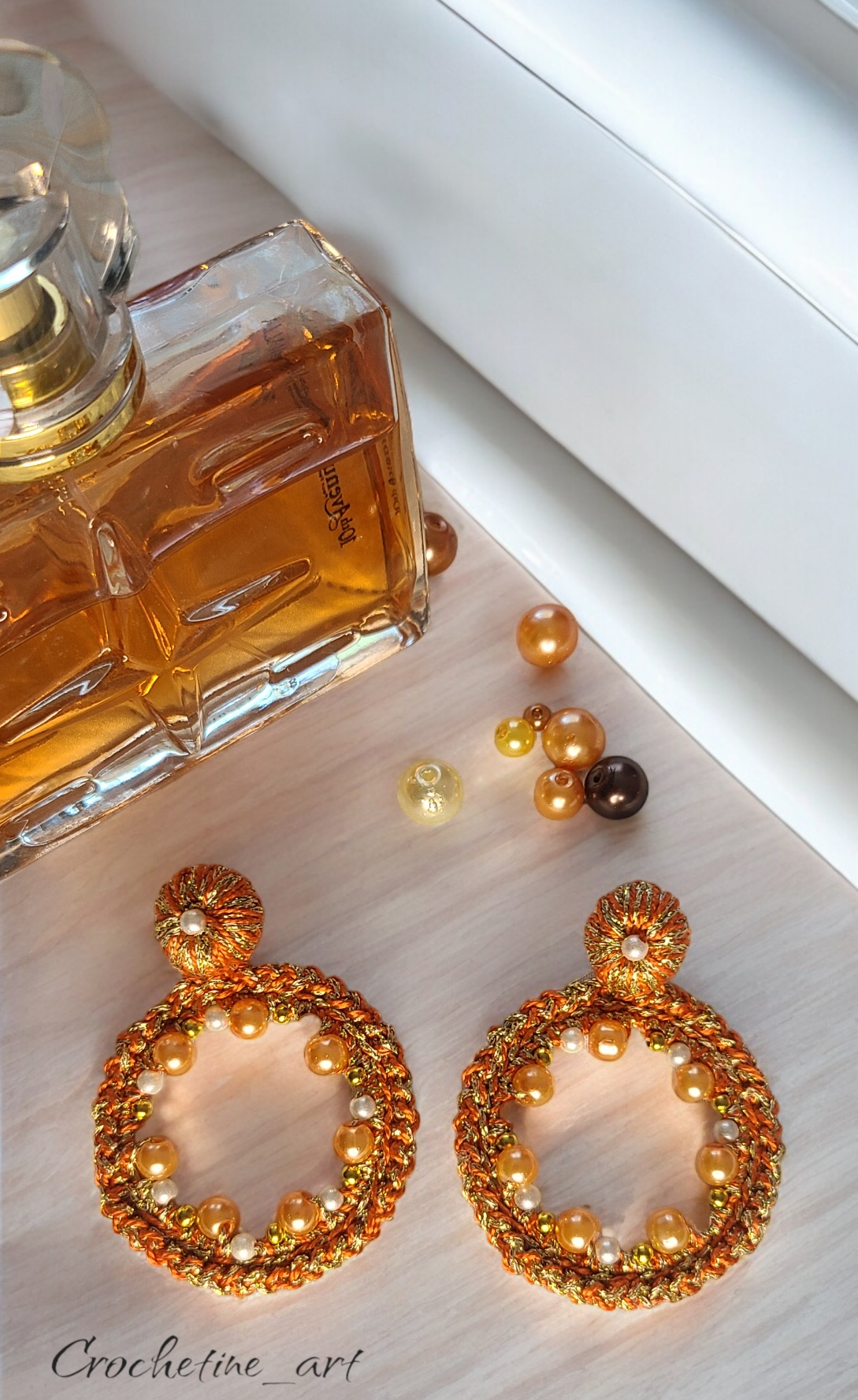 Boucles d'oreilles créoles Kenza, boucles d'oreilles au crochet avec perles et fil coton doré chic élégantes féminine