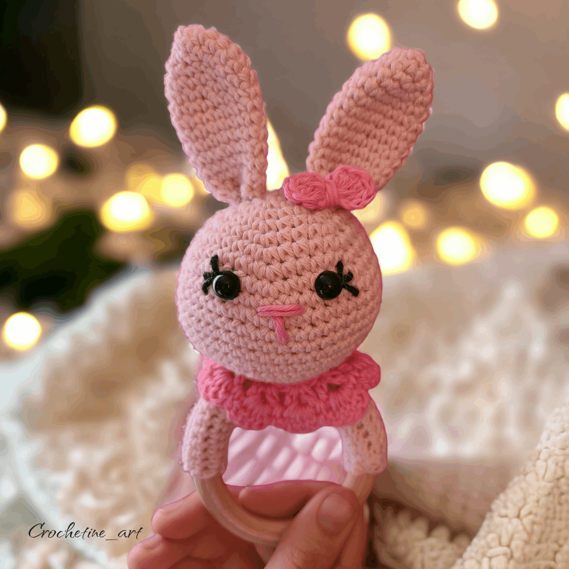 Coffret Cadeaux De Naissance Pour Bébé hochet Lapin rose dragonne chausson de naissance