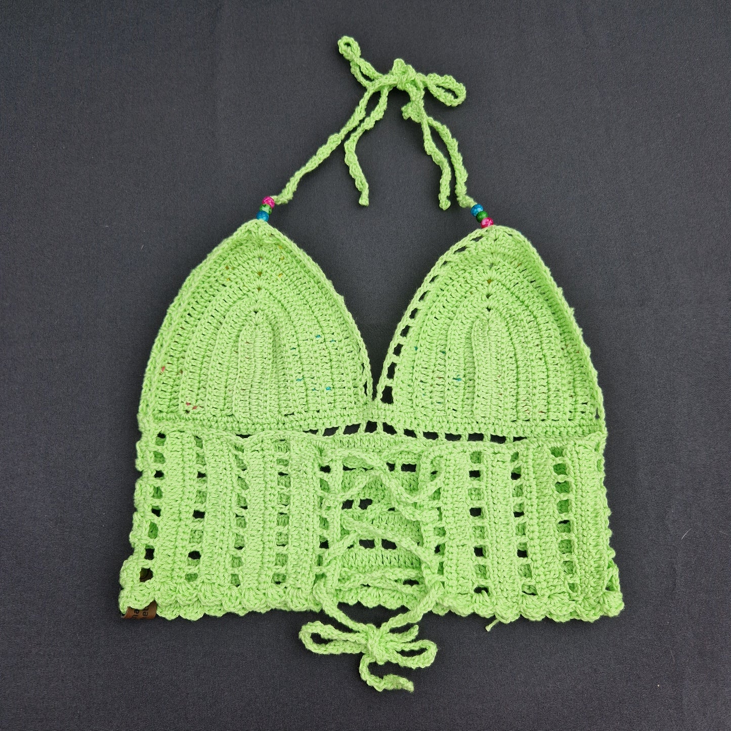 Haut crop top fait main au crochet