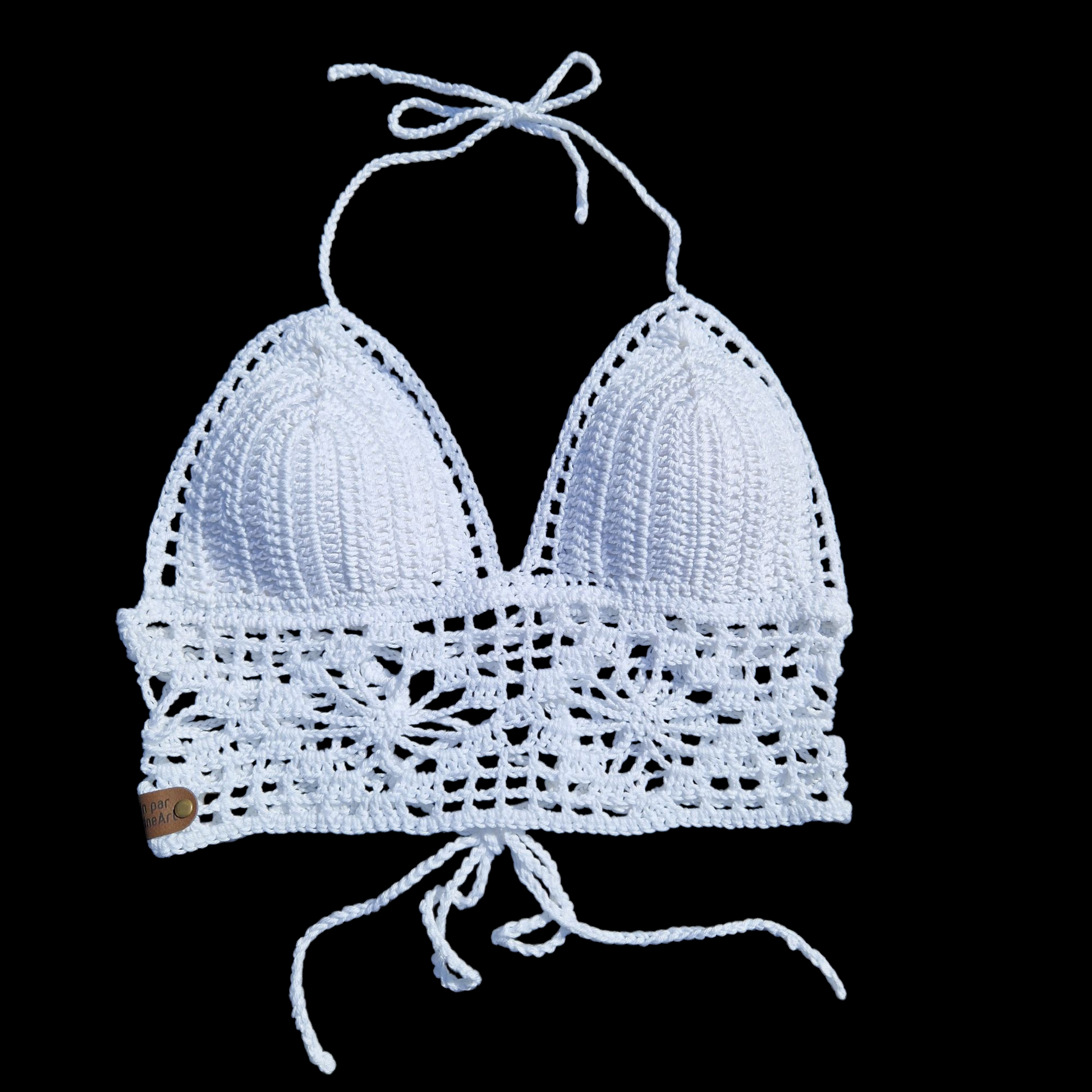 Haut crop top fait main de couleur blanc réalisé au crochet
