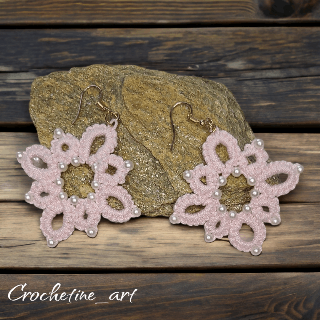 Boucles d'oreilles pendantes au crochet de couleur rose avec perles de culture (imitation)