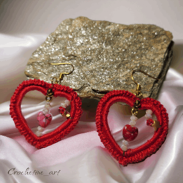 Boucles d'oreilles cœur Valentine Boucles d'oreilles au crochet réalisées à la main avec perles de rocailles et fil coton rouge boucles d'oreilles au crochet 