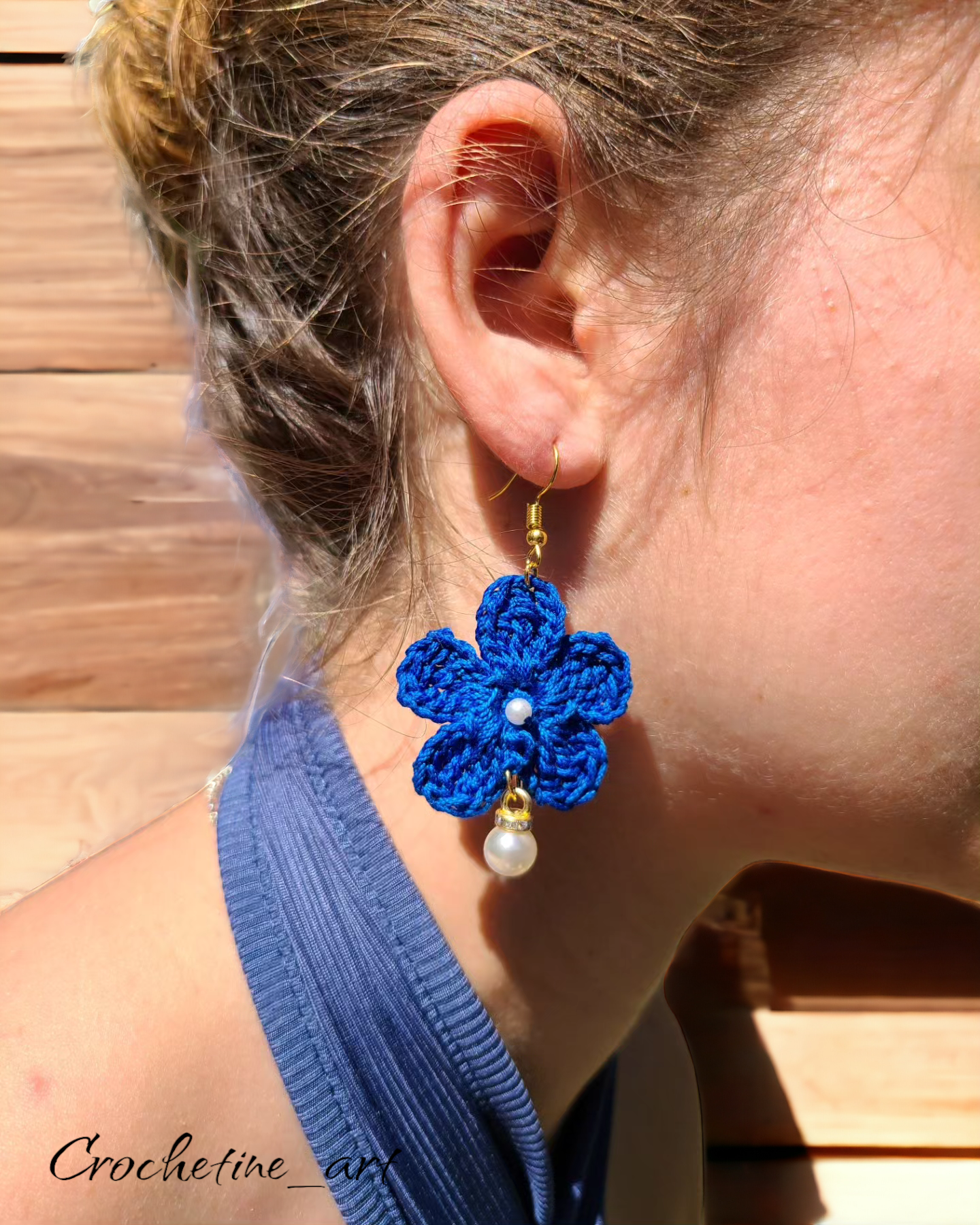 Boucles d'oreilles pendantes bleue Crochetine_art