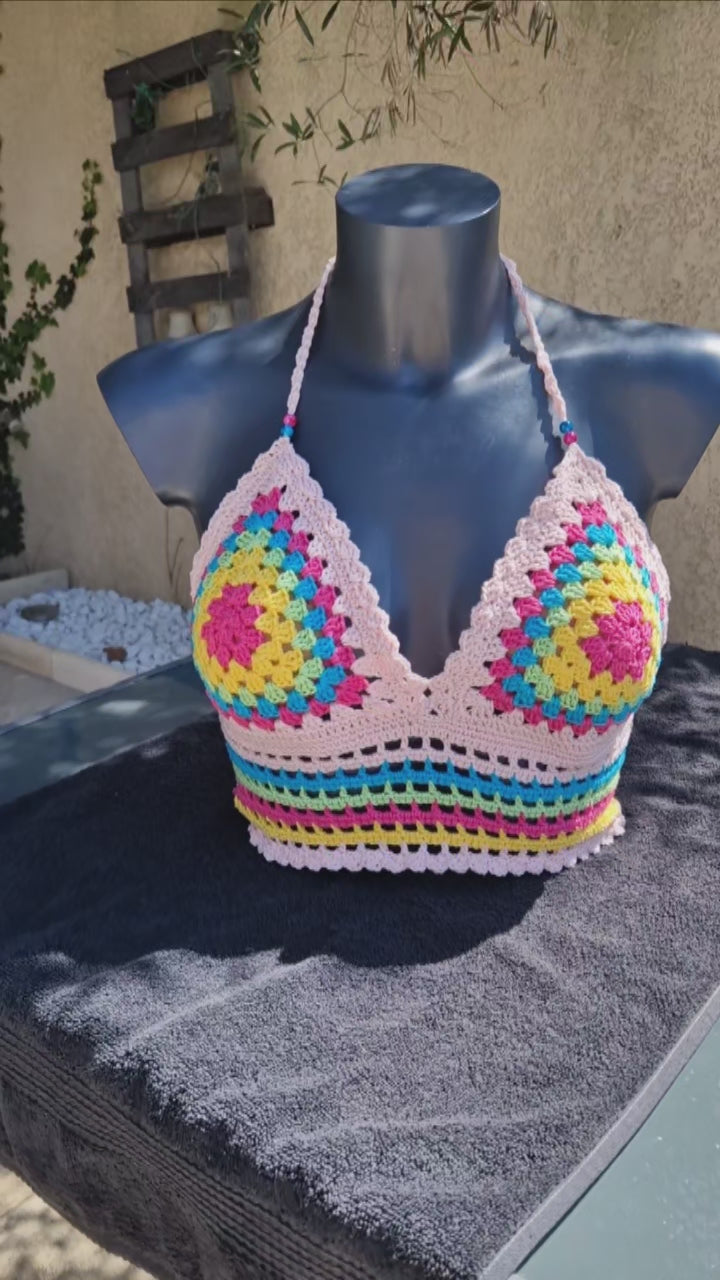 Haut crop top  au crochet fait main muticolore